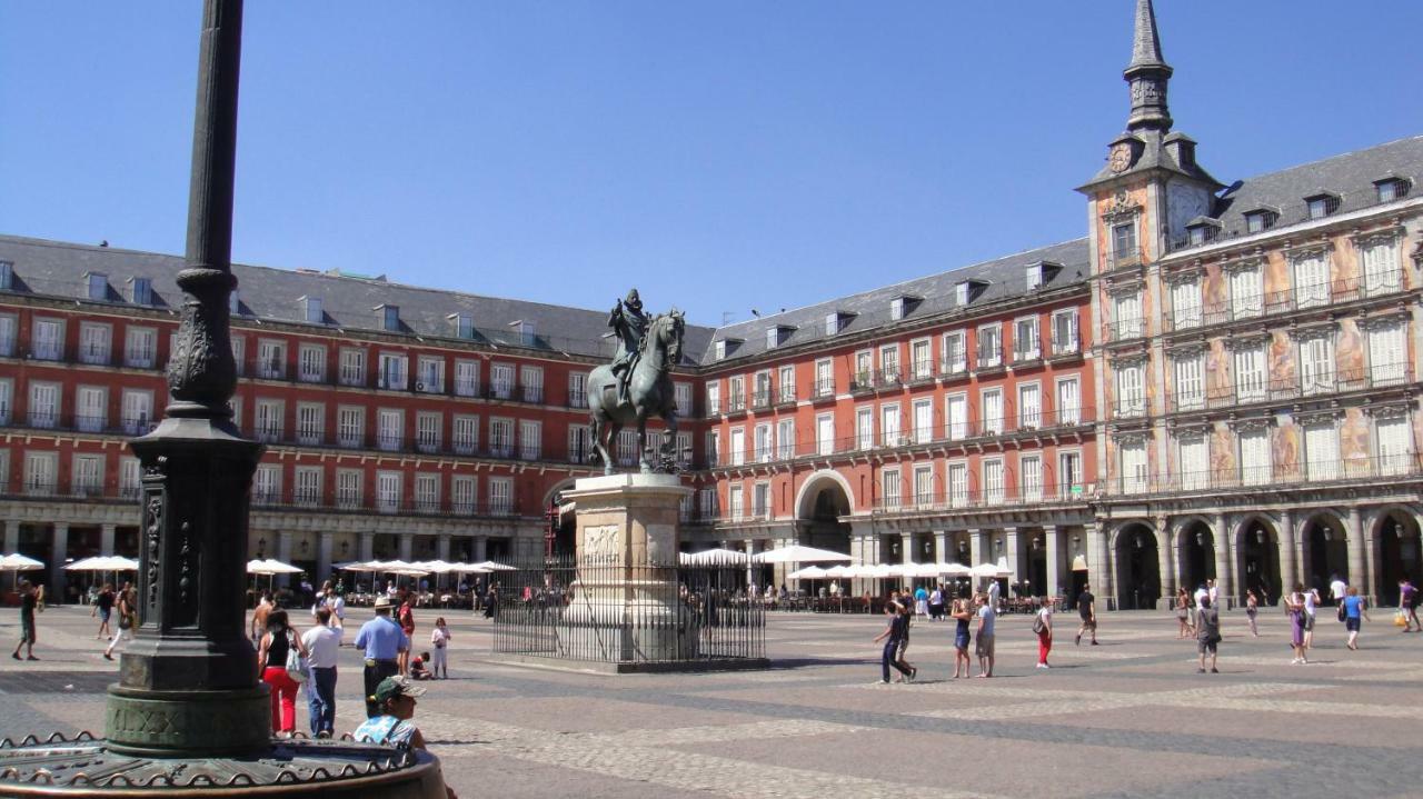 I ❤ Madrid Centre! La Latina - Plaza Mayor Extérieur photo